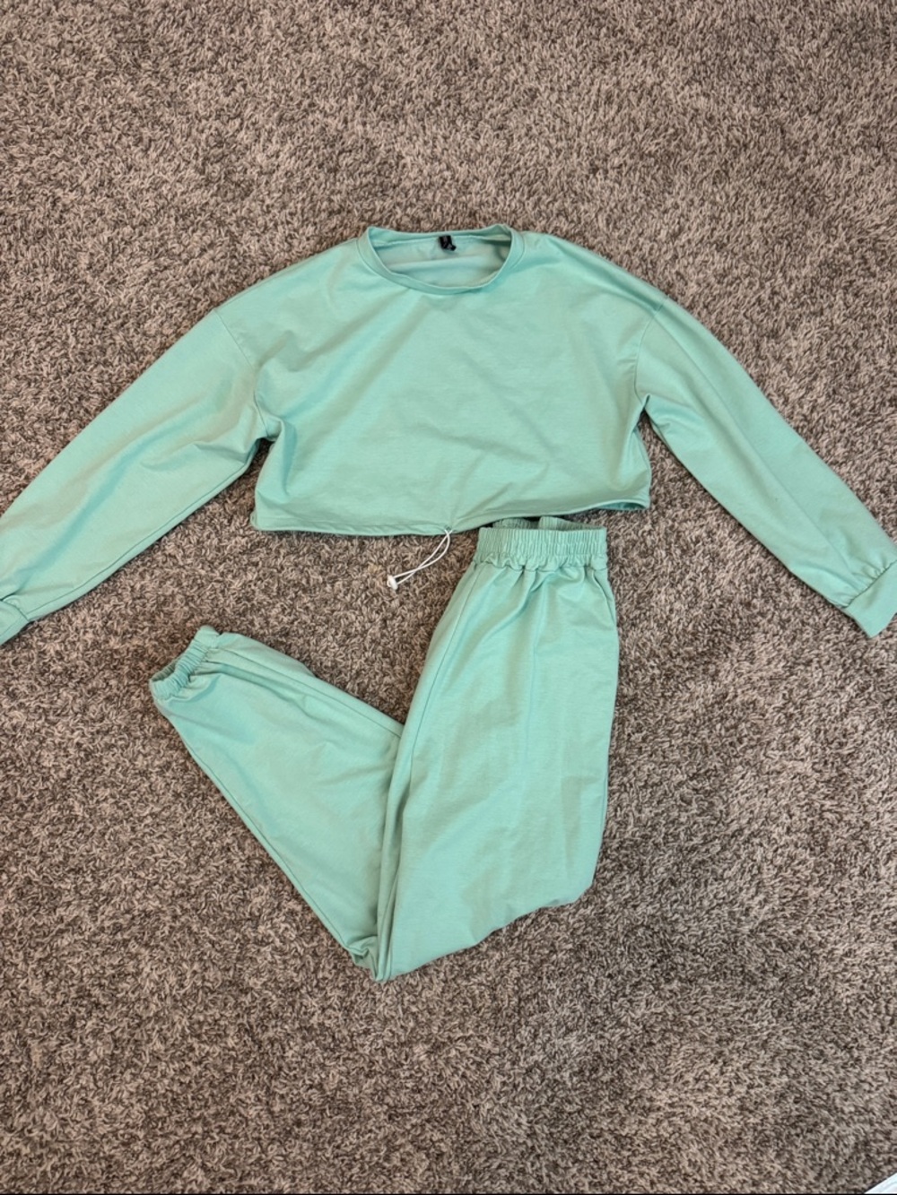 Zaful Mint Green Cropped Sweatshirt & Jogger Set